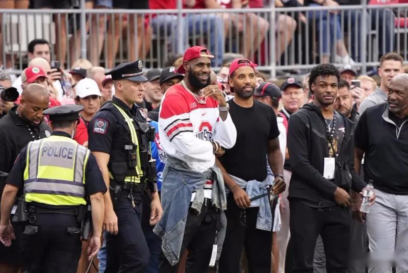 些手要下注 些手要下注